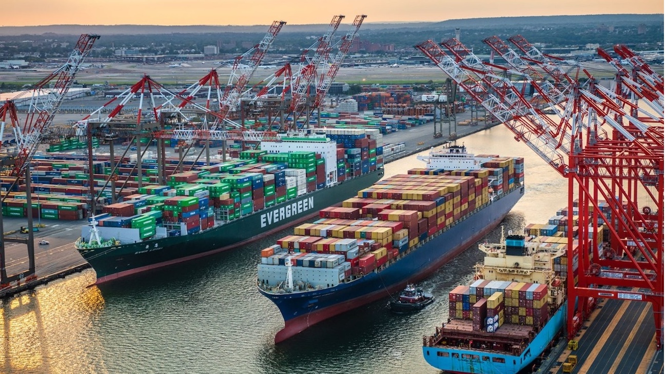 Xeneta: US-bound container rates peak, but sharp collapse unlikely