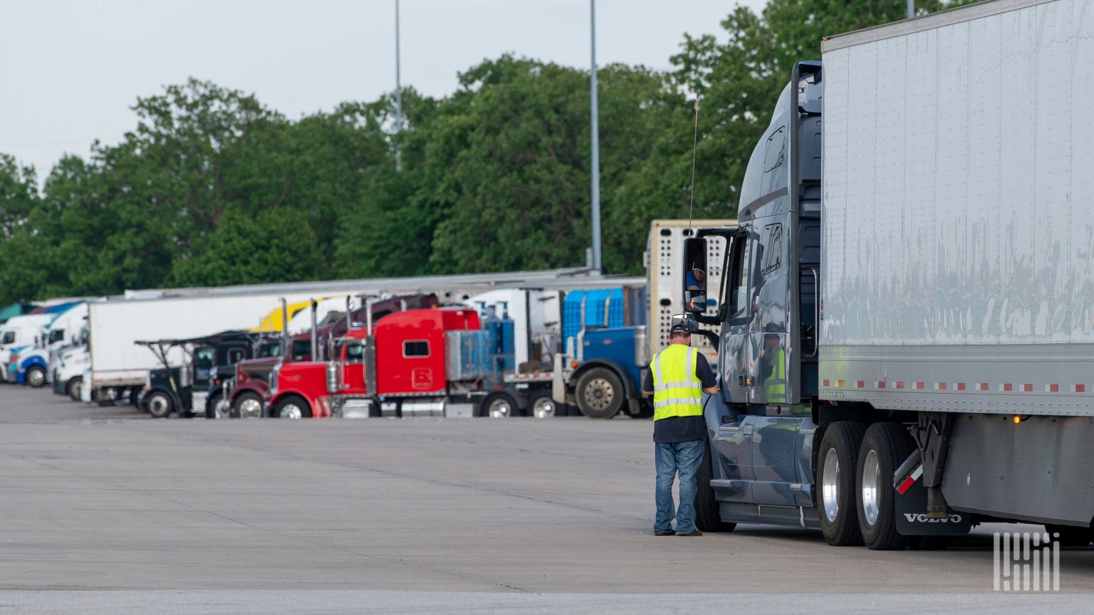 New Jersey CDL school lawsuit questions evidence behind FMCSA shutdown