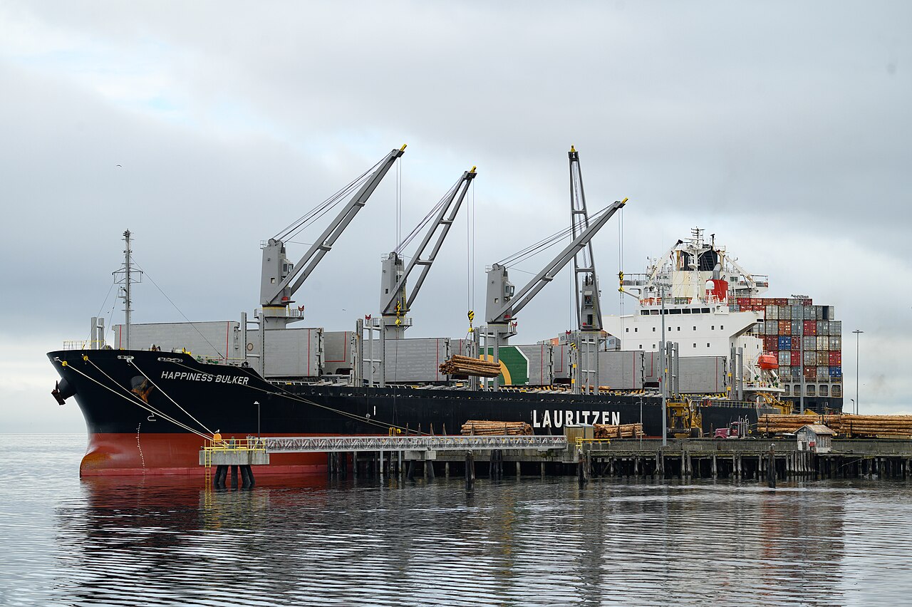 Baltic Dry Index at Over 1-Month Low, Posts Weekly Loss