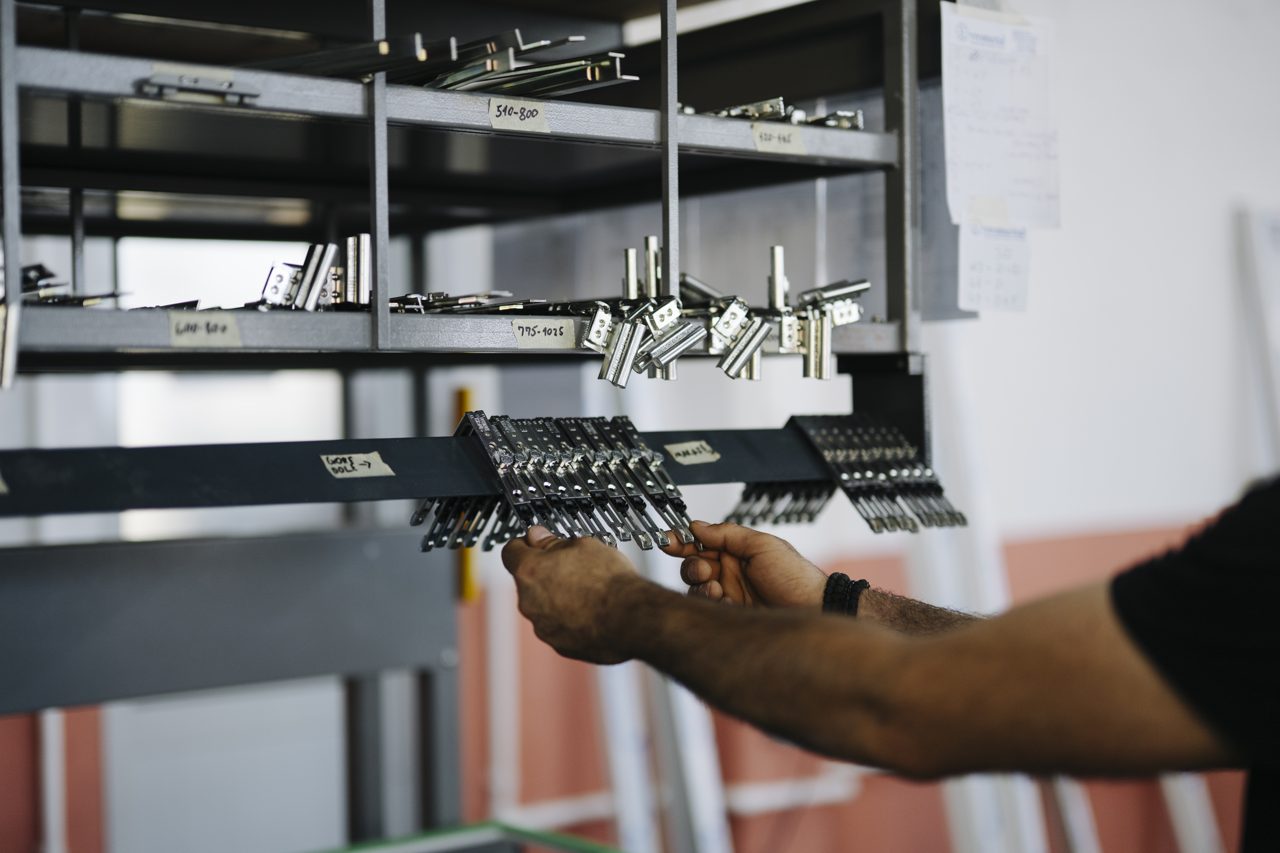 Great Résumé, Wrong Hire? Manufacturers Face an AI Hiring Problem