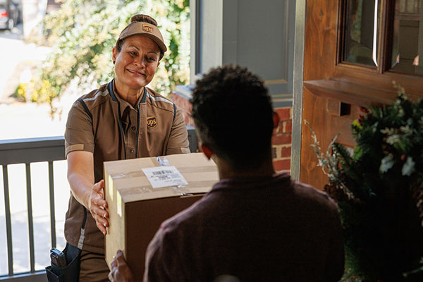 UPS to Hire 100,000 Seasonal Workers for Holiday Shipping Rush