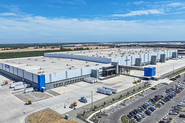 Walmart Opens Massive Automated Center in Stockton, California