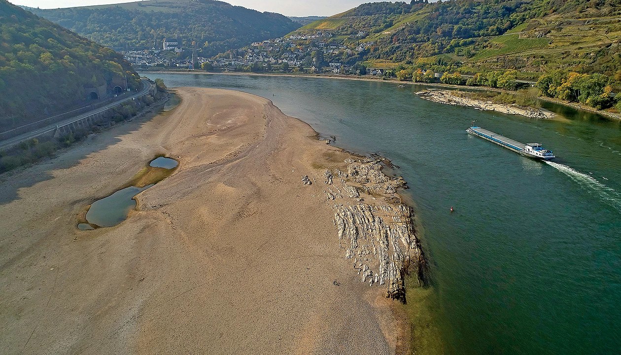 Rhine water levels fall to new record low, stalling fuel logistics
