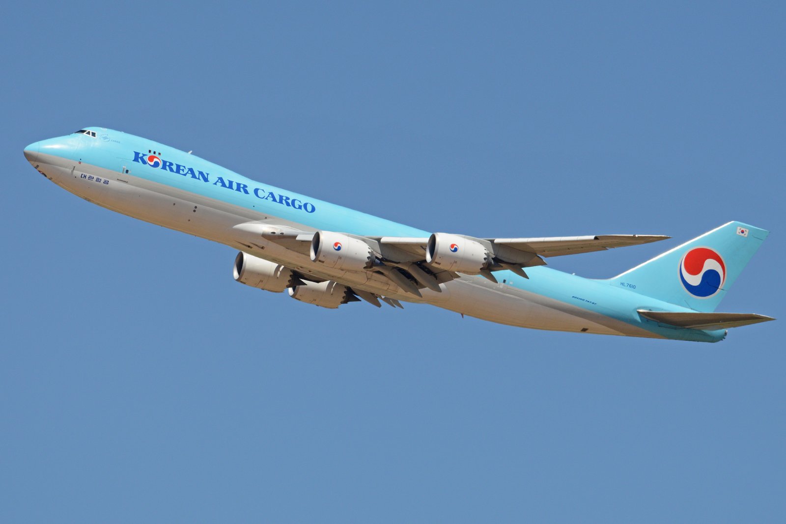 Japan Airlines and Nippon Express launch Asia-North America routes