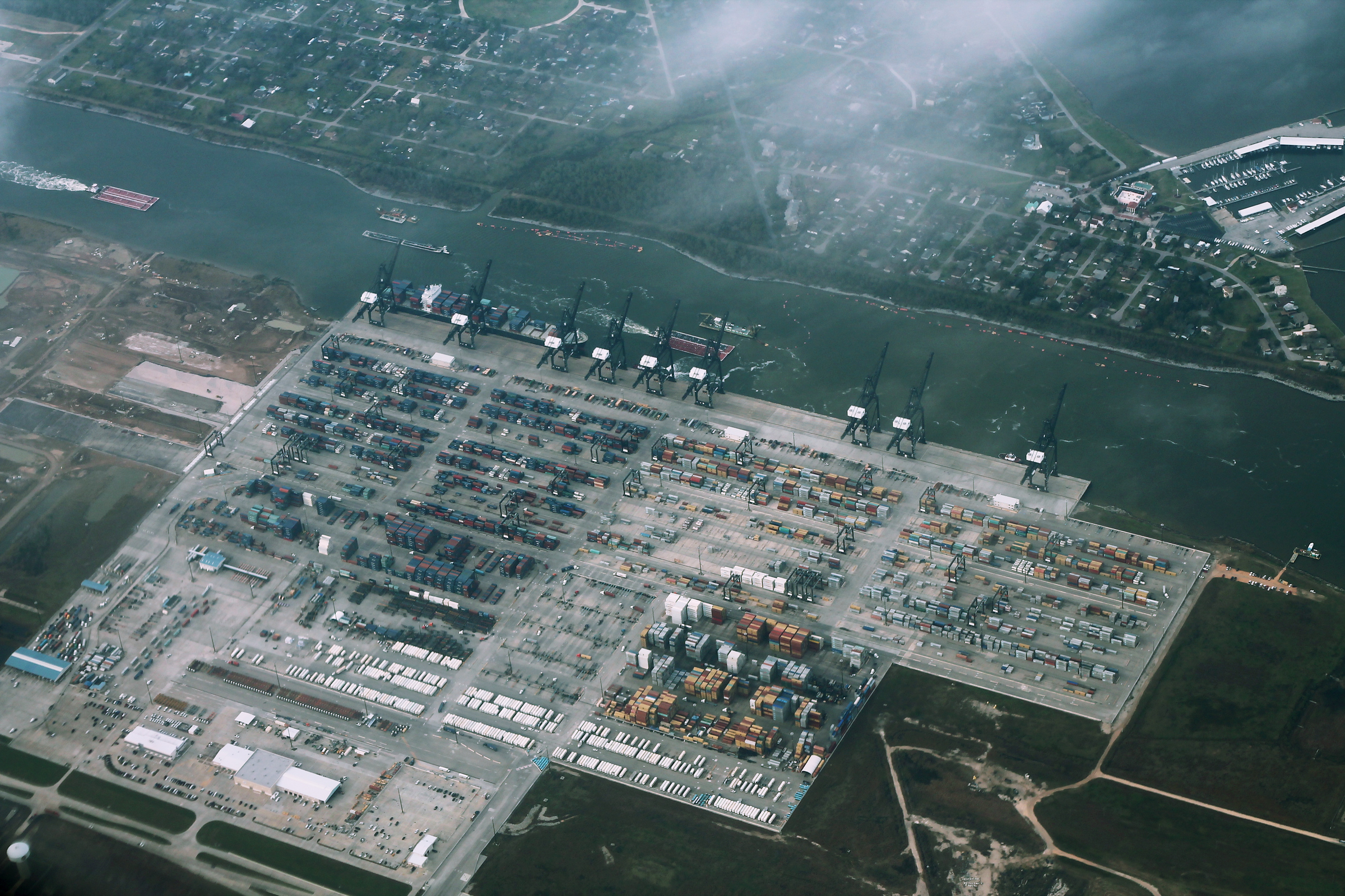Flexport lets AI agents book freight – who signed the contract?