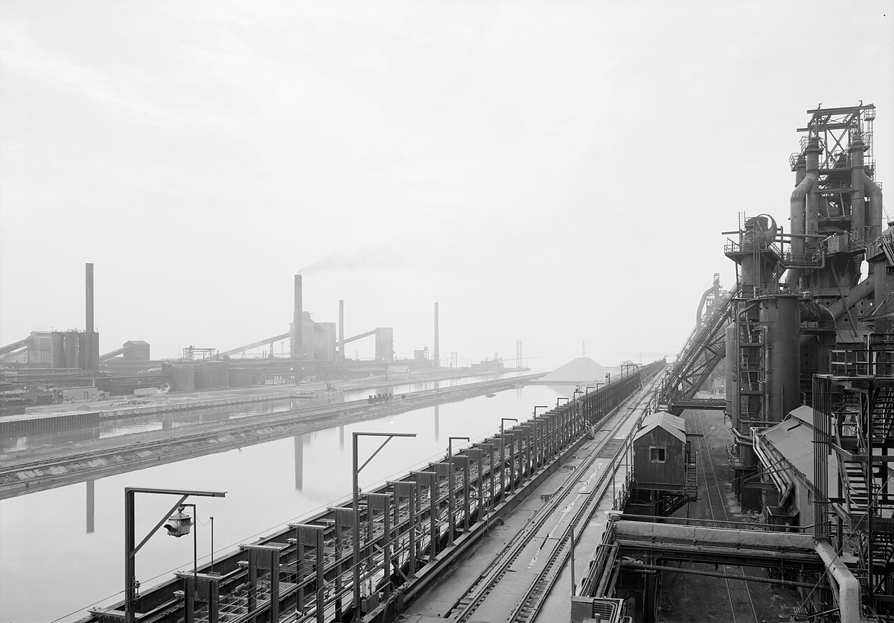 Factory backlogs build as freight and steel costs climb