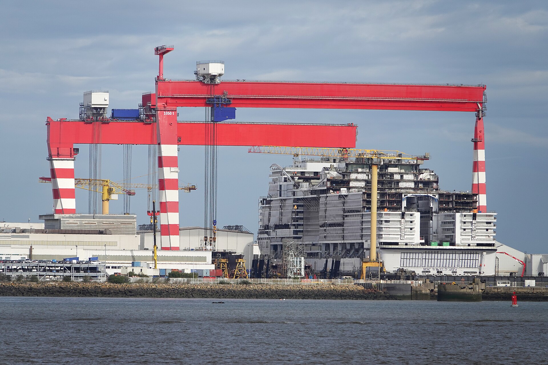 Trump Ties Tariff Cuts to S. Korea's $150 Billion Shipbuilding Investment