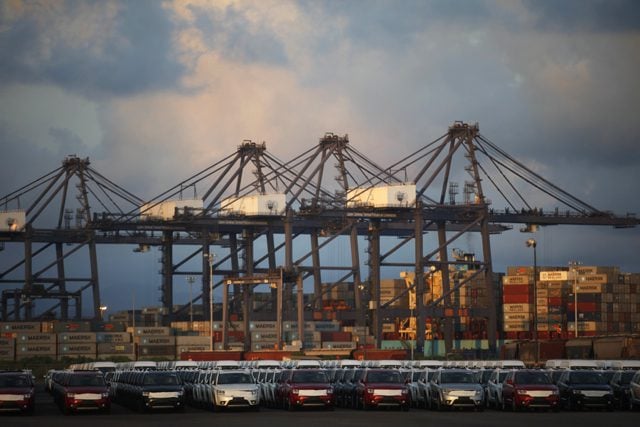 Mexican Auto Exports Slump in September as US Tariffs Take Toll