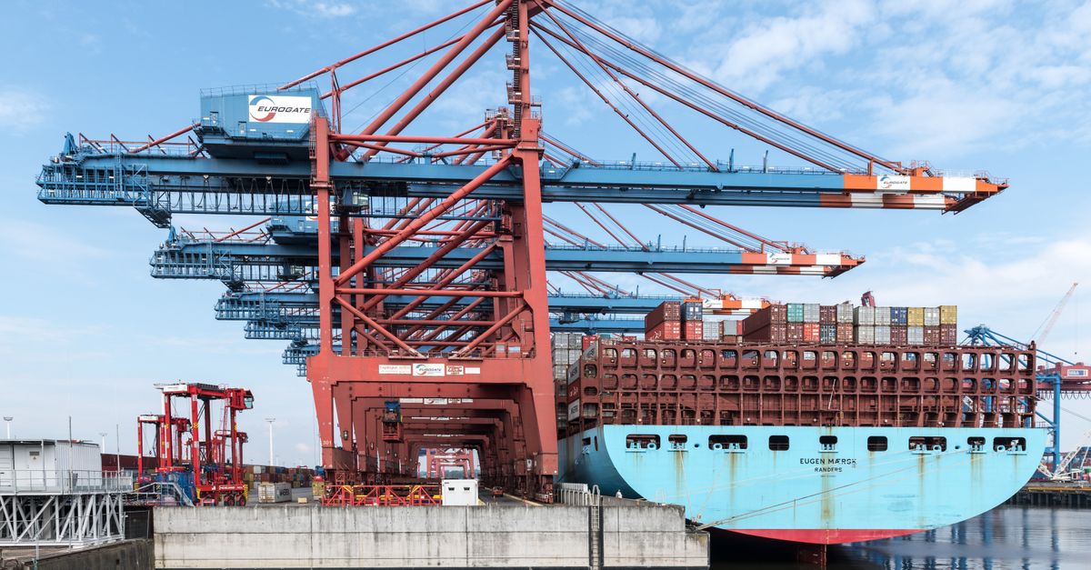 Customs updates add a 'compliance burden' to potentially volatile Q4 for shippers