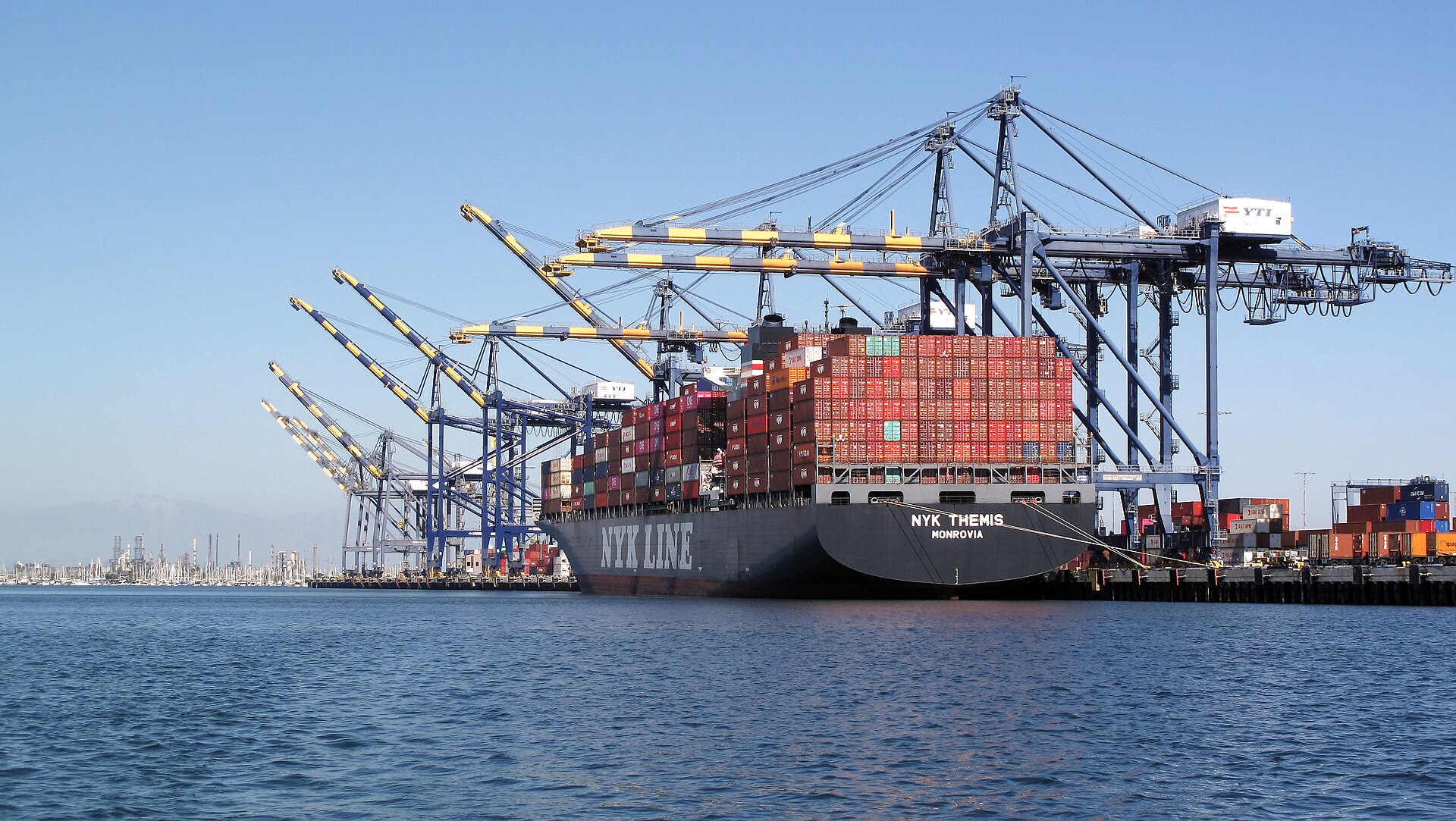 Samsung seeks $186M from CMA CGM in container charges dispute