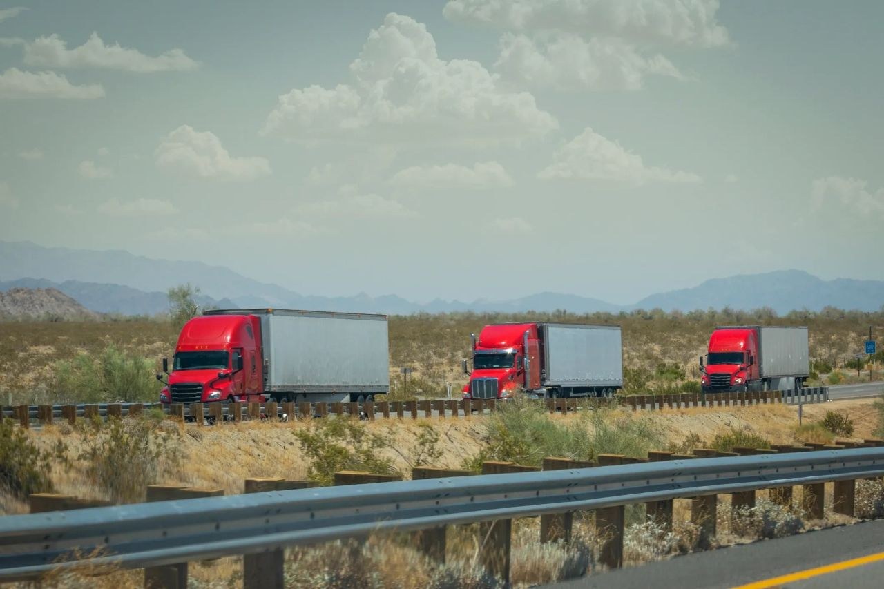 Mexico trucker shortages, visa restrictions squeeze cross-border capacity