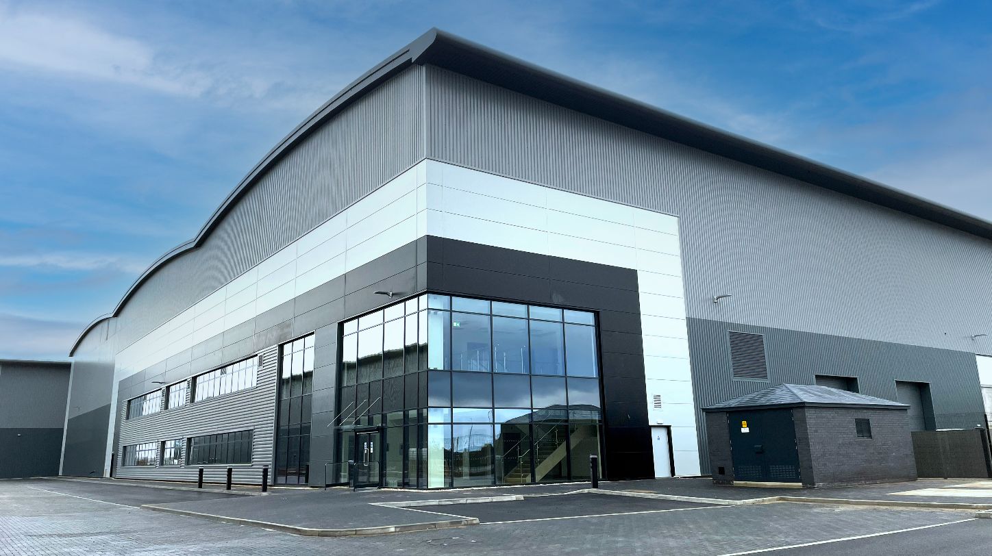 Campeys prend 190,527ft² à Sherburn 42